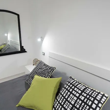 Laurus Apartman Trapani